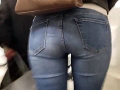 Nice ass in tight jeans