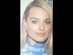 Margot Robbie cum tribute