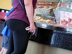 Candid Voyeur Thick Blonde with nice ass