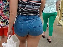 Fat ass pawg in motion