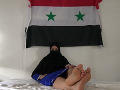 Syrian Niqab Muslim Girl