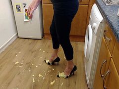 Messy custard in heels challenge