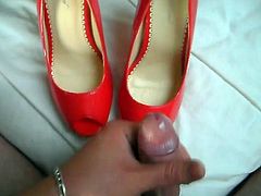 Load red peep toes