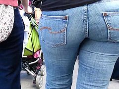 nice fat jeans-ass in public