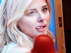 Chloe Moretz cum tribute