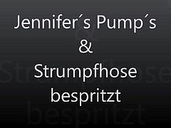 Jennifers Pumps und Strumpfhose bespritzt