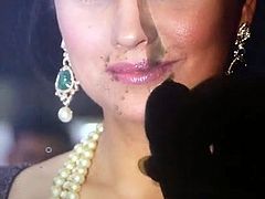 Lara dutta sexy face cum tribute