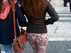 Sexy Girl in pattern leggings