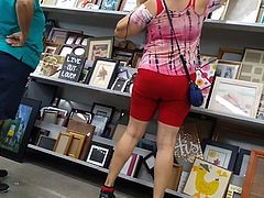 PLumP BuBBLe CHeeKs MaTuRe LaTinA in ReD SHorTs SPanDeX (4)