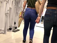 Candid ass in tight jeans