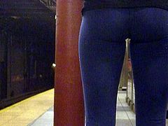 Compilation Of Voyeur Asses - NYC - Yoga and Jeans