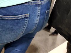 I touched big ass milfs in tight jeans