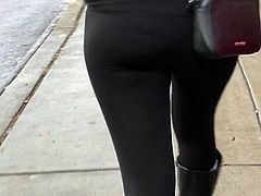 Lavish Fat Bottom Candid Booty (blk leggings)