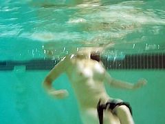 wife tits underwater show