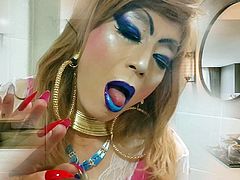 sissy niclo sexy makeup blue lips2