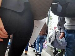 teen ass in jeans creepshot