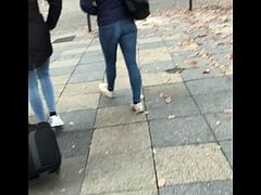 Hot German Teen Ass in Jeans - Please comment