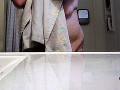 Wife After Shower (hidden cam)