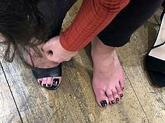 Arab turkish feet shopping before giving asshole