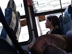 Flashing cock in bus
