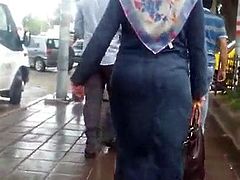 turkish hijab milf jiggle ass 5