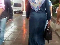 turkish hijab milf jiggle ass 5