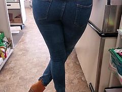 fine ass youngin in jeans