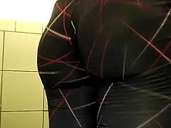 Black Tranny Shakes ass in public restroom