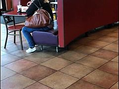 Ass Crack In Public - Taco Place with Butt Crack Showing