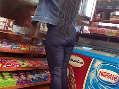 Ebony ass blue leggings