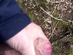 Wanking in the woods 1