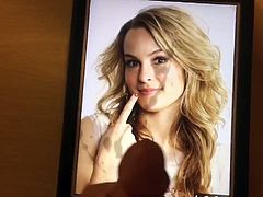 Bridgit Mendler