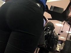 Big booty ebony in tight trousers.