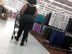 Candid 24(Big booty in gray leggings)
