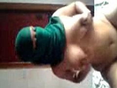 a Dhaka girl wearing hijab on her face and masturbates on cam for her boyfriend