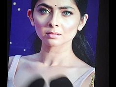 Sonalee Kulkarni cum tribute.