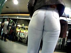 Mega Butt on the subway