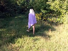 Zaylia julia Ukrainian whore walking outside