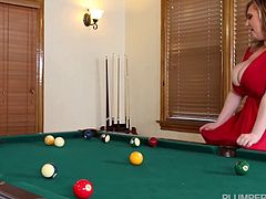 BBW, Lynn Underwood, gets fucked on a pool table