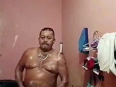 Maduro en ducha