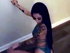 Bhad bhabie popping that ass
