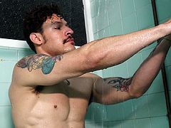 Hung Gay Latino Shower Masturbation - Jawked