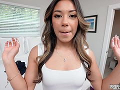 After a night out without any dick, this real estate milf opened up to her client about her night out before the meeting. Dazzled by her charm, the client tries his luck and ends up fucking her. He starts by caressing her boobs before she blows his dick before some hardcore ramming.