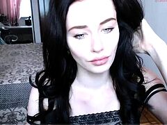 Brunette Solo Webcam Masturbation