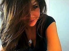 Brunette Solo Webcam Masturbation