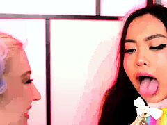 Sexy Babe Receives Intense Pleasure