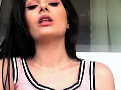 Big boob brunette masturbates on webcam