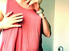 Blonde teen Sierras first erotic masturbation video